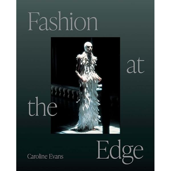 Fashion and Art | Amazon.com.br